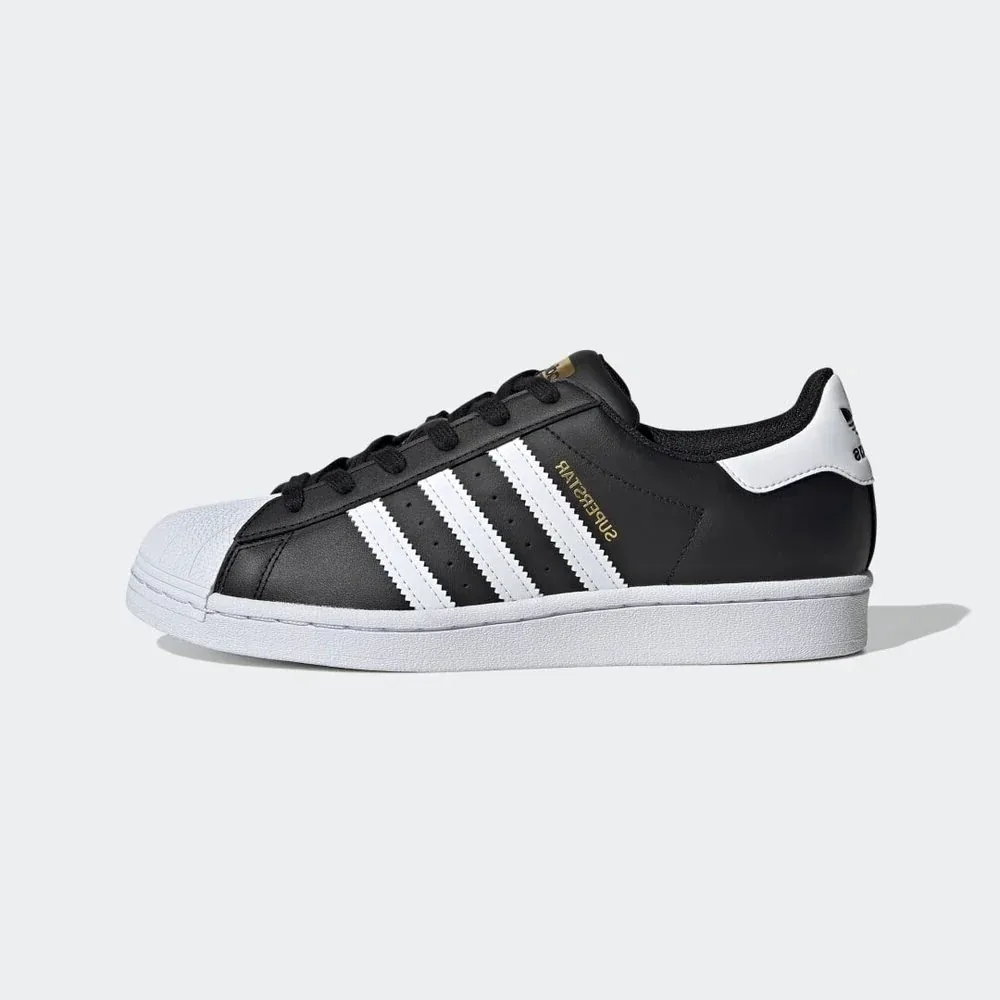 Adidas Süperstar “Core Black”